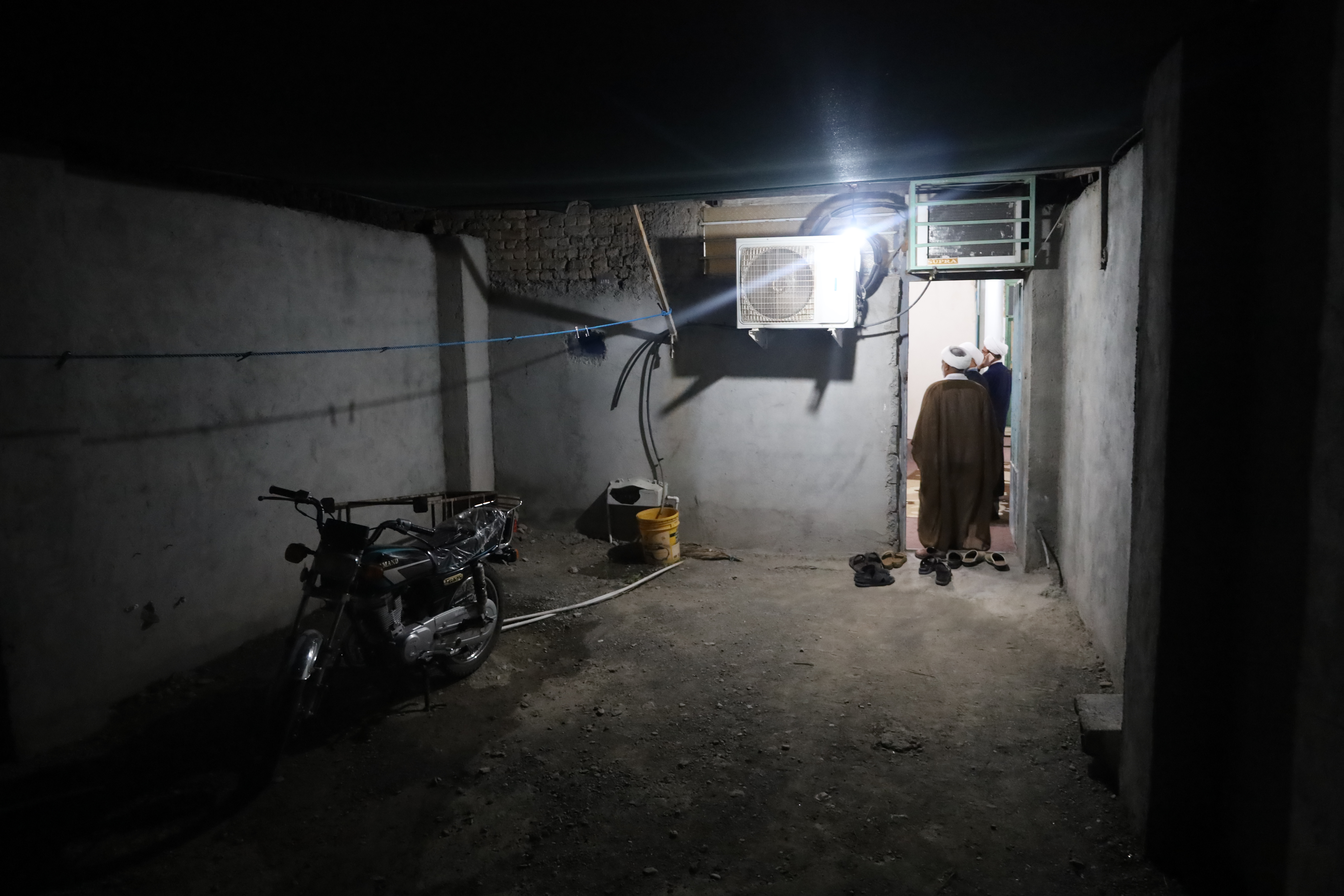 مدیر حوزه علمیه هرمزگان پای درد دل طلاب شهرستان رودان نشست+عکس