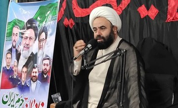 دفاع جانانه حضرت زهرا (س) از حریم ولایت و امامت، چراغ راه همگان است