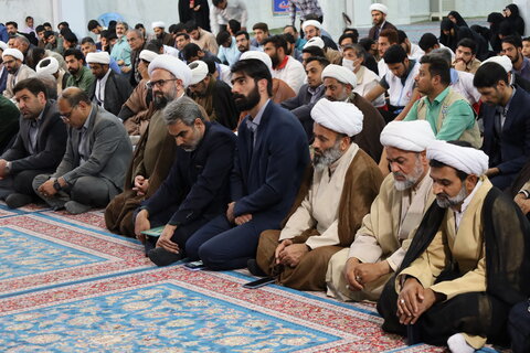 اجتماع طلاب و روحانیون  زابل در مراسم بزرگداشت شهدای خدمت