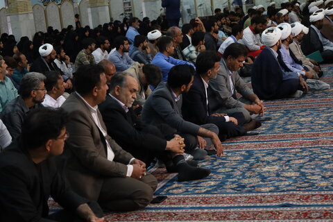 اجتماع طلاب و روحانیون  زابل در مراسم بزرگداشت شهدای خدمت