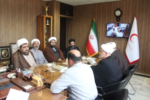 تصاویر / دیدار مدیر ومعاونین مرکز مدیریت حوزه علمیه قزوین با مدیر عامل جمعیت هلال احمر قزوین