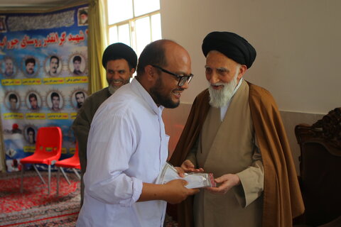 تجلیل از ممتازین تحصیلی حوزه علمیه سفیران هدایت امام رضا علیه‌السلام ملایر