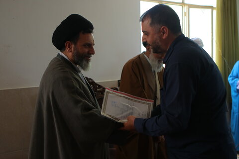 تجلیل از ممتازین تحصیلی حوزه علمیه سفیران هدایت امام رضا علیه‌السلام ملایر