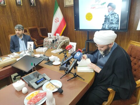 مراسم رونمایی از کتاب الگوی سیاست ورزی شهید رییسی