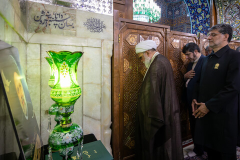 تصاویر/ گرامیداشت اولین سالگرد شهادت آیت الله رئیسی در حرم مطهر رضوی