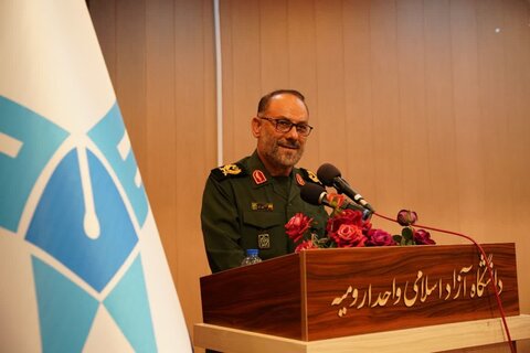 تصاویر/ مراسم اولین سالگرد بزرگداشت یاد و خاطره شهدای خدمت در دانشگاه ارومیه