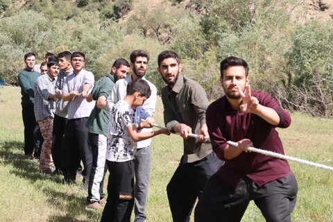 تصاویر/ اردوی یک روزه طلاب مدرسه علمیه امام خامنه ای ارومیه