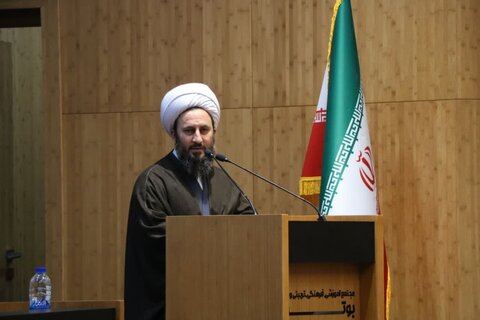 تصاویر/ مراسم گرامیداشت شهدای خدمت با عنوان "الگوی حکمرانی شهید جمهور"  در خوی