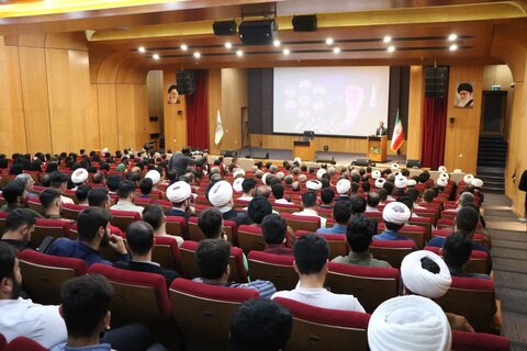 تصاویر/ مراسم گرامیداشت شهدای خدمت با عنوان "الگوی حکمرانی شهید جمهور"  در خوی