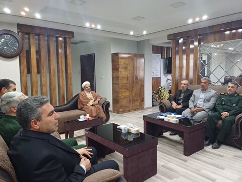 تصاویر/ جلسه هماهنگی  و هم اندیشی هیأت‌ امنای ستاد توسعه و بازسازی عتبات عالیات شهرستان سلماس