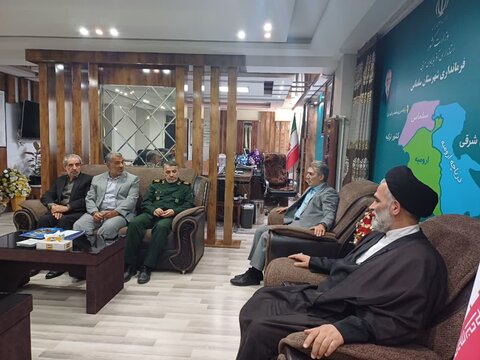 تصاویر/ جلسه هماهنگی  و هم اندیشی هیأت‌ امنای ستاد توسعه و بازسازی عتبات عالیات شهرستان سلماس