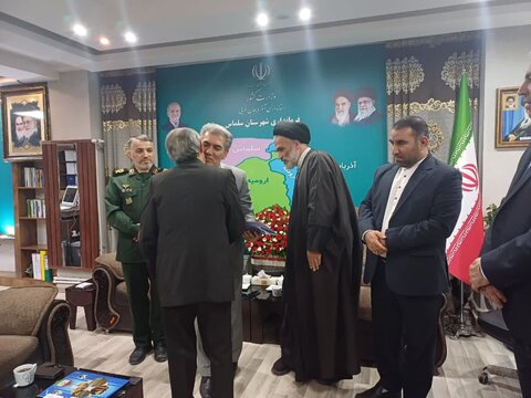 تصاویر/ جلسه هماهنگی  و هم اندیشی هیأت‌ امنای ستاد توسعه و بازسازی عتبات عالیات شهرستان سلماس