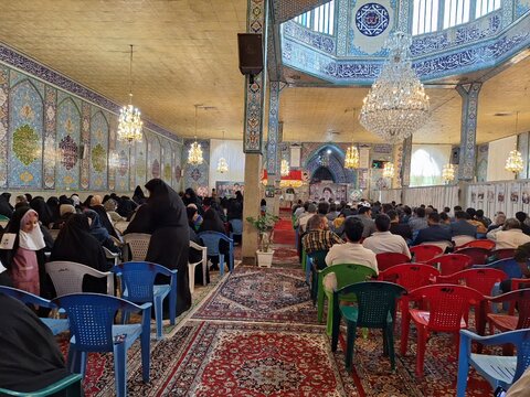 تصاویر/حضور طلاب مدرسه علمیه حضرت زینب (س)آستانه در اولین مراسم سالگرد شهید رئیسی