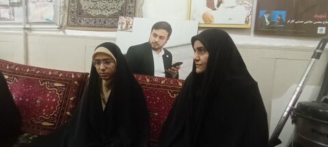 تصاویر/تجلیل از خانواده طلاب خوش جمعیت در ساوه