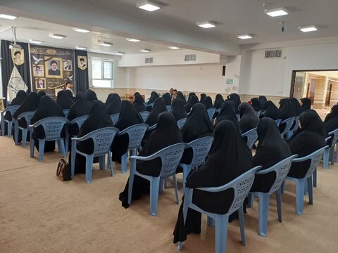 تصاویر/ مراسم گرامیداشت شهدای خدمت در مدرسه علمیه زینب کبری(س) ارومیه