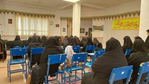 تصاویر/ نشست اخلاقی طلاب مدرسه علمیه فاطمیه نقده