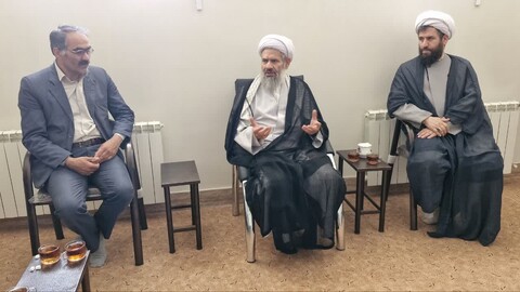 تصاویر/ ديدار اعضای جدید کانون مداحان با امام جمعه شهرستان اهر