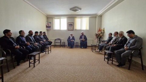 تصاویر/ ديدار اعضای جدید کانون مداحان با امام جمعه شهرستان اهر