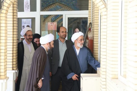 تصاویر/ بازدید امام جمعه خوی  از حوزه علمیه صاحب الزمان (عج) مرند