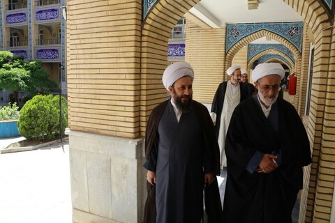 تصاویر/ بازدید امام جمعه خوی  از حوزه علمیه صاحب الزمان (عج) مرند