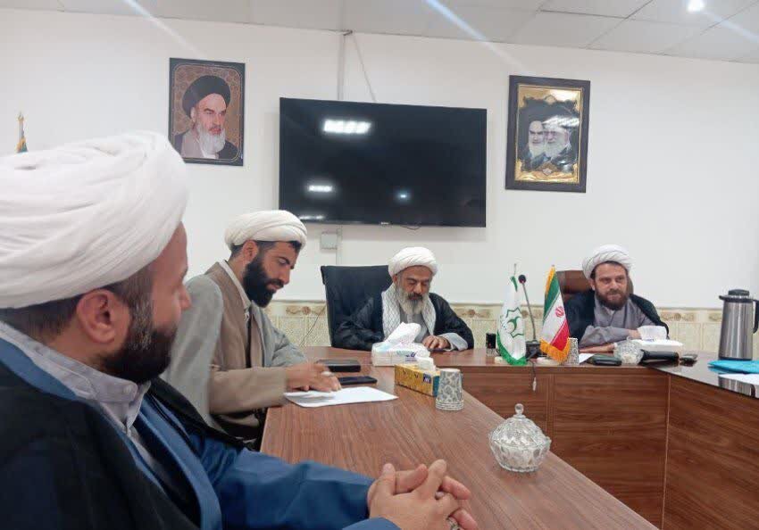 La obligación de "ordenar el bien" va más allá del hiyab