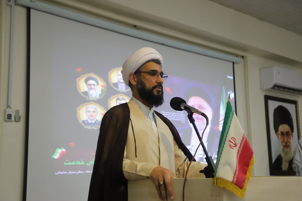 ولایتمداری یعنی انسان اعمال و رفتار خود را بر مدار ولایت تعریف و تنظیم کند+تصاویر