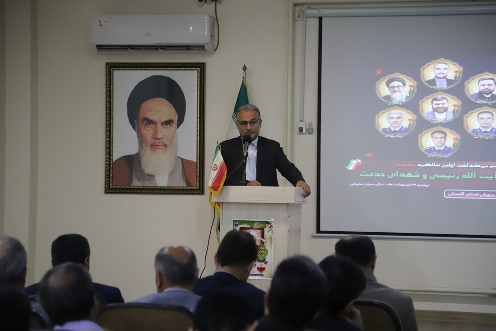 ولایتمداری یعنی انسان اعمال و رفتار خود را بر مدار ولایت تعریف و تنظیم کند+تصاویر