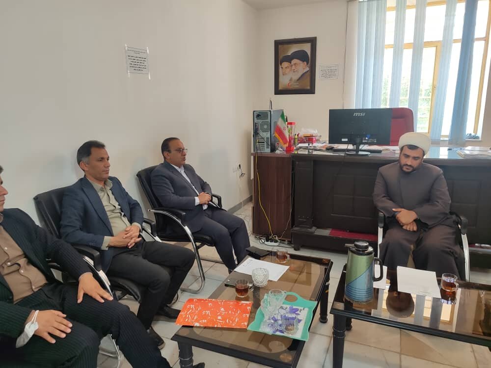 مدیران در تله این حواشی و غرض و مرض‌ها نیفتند