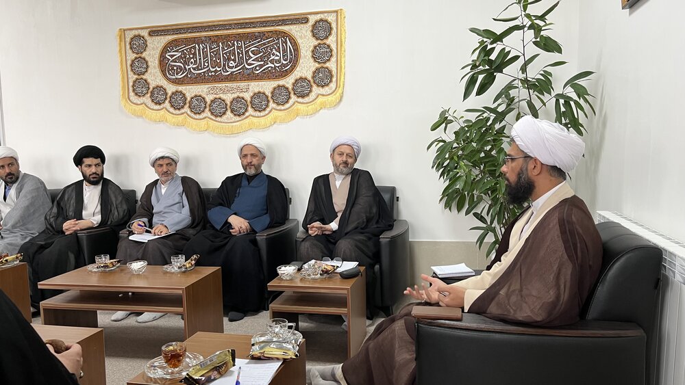 جلسه برنامه ریزی کمیته طلاب و روحانیت کنگره ۴۰۰۰ شهید استان گلستان برگزار شد + تصاویر