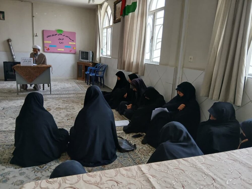 غرب، شهید رئیسی را نماد ایستادگی در برابر لیبرال دموکراسی می‌دانست