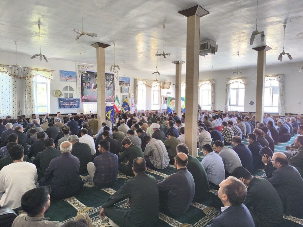 تصاویر/ مراسم گرامیداشت اولین سالگرد شهادت شهدای خدمت در بوکان