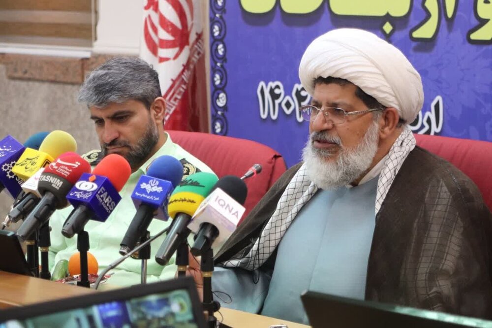 رسانه ابزار آگاهی‌بخشی به جامعه/ دشمن از ابزار رسانه برای تحریف واقعیت‌ها و تسلط بر افکار عمومی استفاده می‌کند