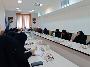 برگزاری نشست تخصصی زن تراز انقلاب اسلامی با محوریت الگوی سوم زن ایرانی