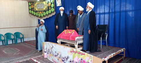 تصاویر/ آئین رونمایی از نشریه «صراط» مدرسه علمیه امیرالمومنین(ع) آران و بیدگل