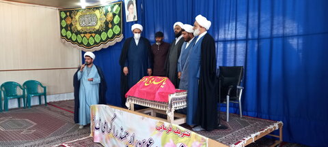 تصاویر/ آئین رونمایی از نشریه «صراط» مدرسه علمیه امیرالمومنین(ع) آران و بیدگل