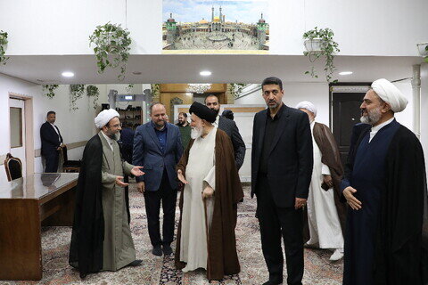 Imágenes / Ceremonia en conmemoración del martirio del mártir Raisi y los mártires del servicio en Qom