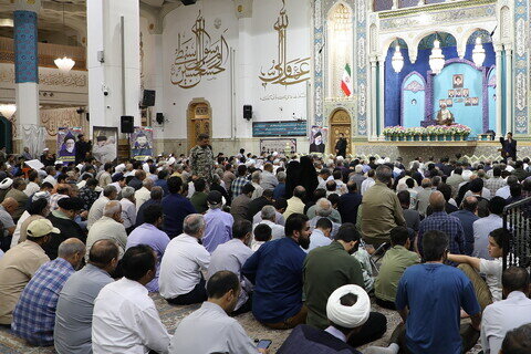 Imágenes / Ceremonia en conmemoración del martirio del mártir Raisi y los mártires del servicio en Qom