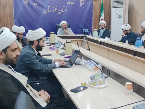 تصاویر/برگزاری نخستین نشست هم‌اندیشی علمی با موضوع «علل موفقیت شهید رئیسی»