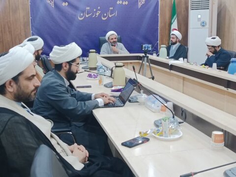 تصاویر/برگزاری نخستین نشست هم‌اندیشی علمی با موضوع «علل موفقیت شهید رئیسی»