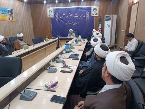 تصاویر/برگزاری نخستین نشست هم‌اندیشی علمی با موضوع «علل موفقیت شهید رئیسی»