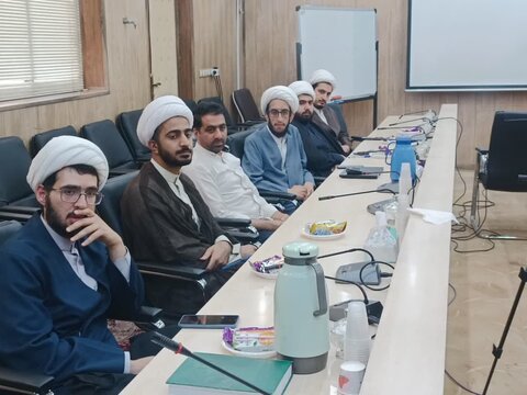 تصاویر/برگزاری نخستین نشست هم‌اندیشی علمی با موضوع «علل موفقیت شهید رئیسی»