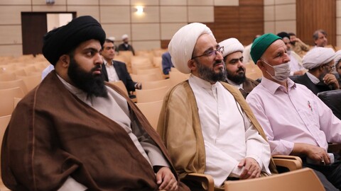 مراسم گرامیداشت شهدای خدمت و آئین رونمایی از کتاب خودنوشت (برای حق)