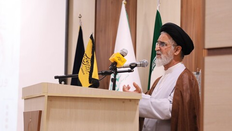 مراسم گرامیداشت شهدای خدمت و آئین رونمایی از کتاب خودنوشت (برای حق)