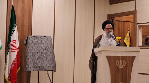 مراسم گرامیداشت شهدای خدمت و آئین رونمایی از کتاب خودنوشت (برای حق)