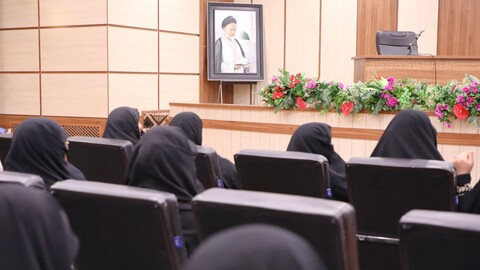 مراسم گرامیداشت شهدای خدمت و آئین رونمایی از کتاب خودنوشت (برای حق)