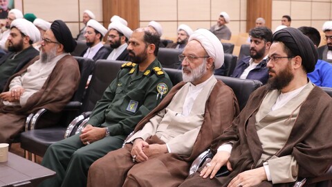 مراسم گرامیداشت شهدای خدمت و آئین رونمایی از کتاب خودنوشت (برای حق)