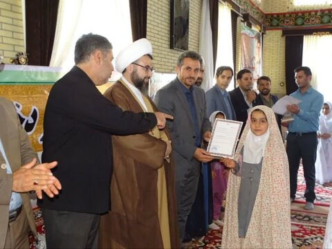 تصاویر/ مراسم جشن تکلیف 300 دانش اموز دختر در چهاربرج