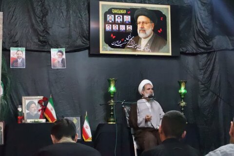 تصاویر/ مراسم بزرگداشت شهدای خدمت در مدرسه علمیه امام خمینی (ره) ارومیه