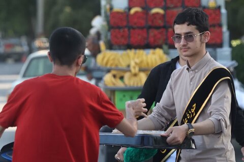 تصاویر/ ایستاه صلواتی طلاب مدرسه علمیه امام خامنه ای ارومیه به مناسبت سالروز شهادت شهدای خدمت