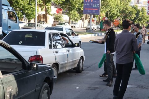 تصاویر/ ایستاه صلواتی طلاب مدرسه علمیه امام خامنه ای ارومیه به مناسبت سالروز شهادت شهدای خدمت